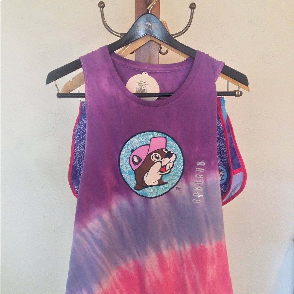 Buccees tank and shorts outfit